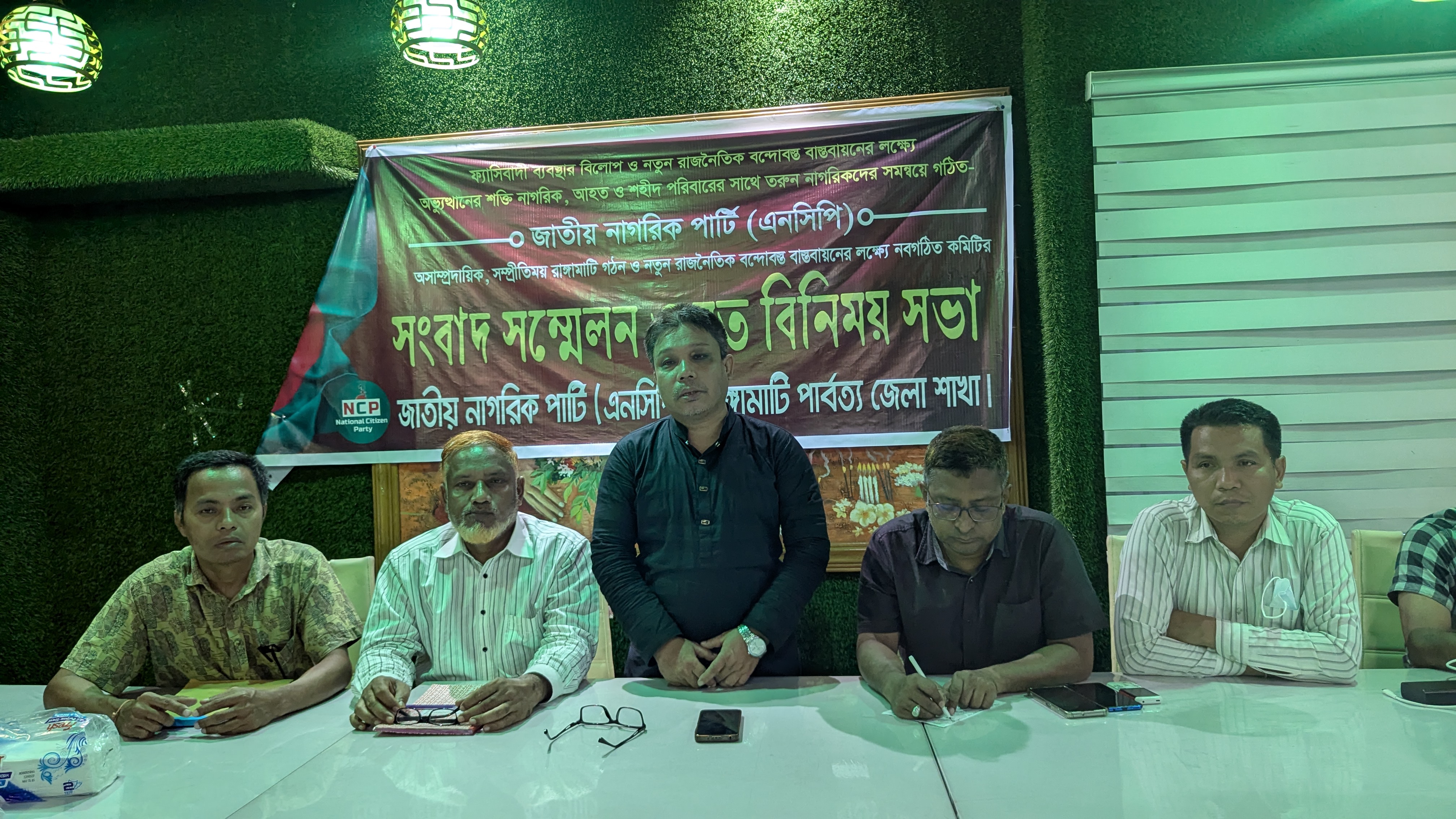 শঙ্কিত হওয়ার কারণ নেই, আমরা টেন্ডারবাজি করব না: এনসিপি নেতা জাহিদ